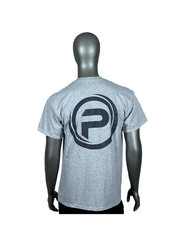 A man wearing a gray t-shirt with the letter p on it.